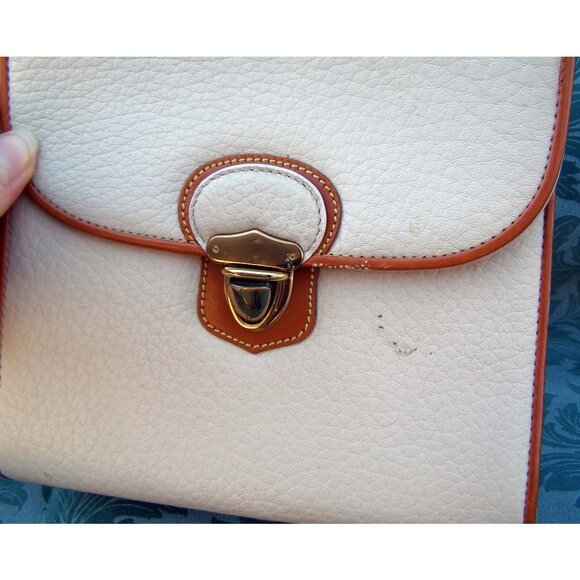 Vintage Dooney & Bourke Crossbody bag - Picture 2 of 16